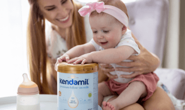 https://www.kendamil.cz/wp-content/uploads/2023/10/Proc-pro-sve-detatko-zvolit-prave-mleko-Kendamil-uvod-376x224.png
