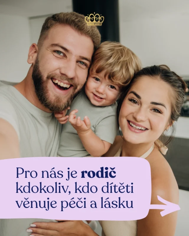 Dneska oslavujeme RODINU. Ať je jakákoliv. 💜 

Rodina není definicí, ale pocitem.
Rodina je tam, kde se o lásku nikdo nemusí prosit.
Rodina je dokonalá souhra chaosu a lásky.

Jak bys svojí rodinu nazvala ty? ✨

#MezinarodniDenRodiny #Rodina #Rodicovstvi #Kendamil